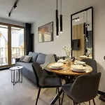 Apartament Trevilles Merkury *
