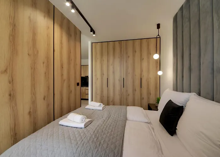 公寓 Trevilles Merkury 斯克拉斯卡波伦巴